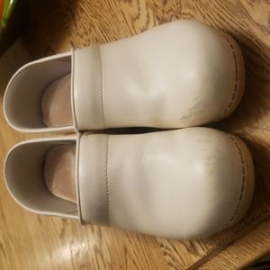 Sanita white clogs, EU 40, US 9